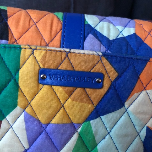 Authentic Vera Bradley crossbody - Picture 3 of 8